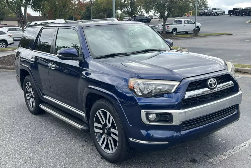 2016 Toyota 4Runner Limited photo 1