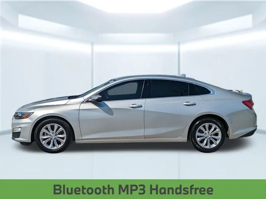 2021 Chevrolet Malibu photo 1