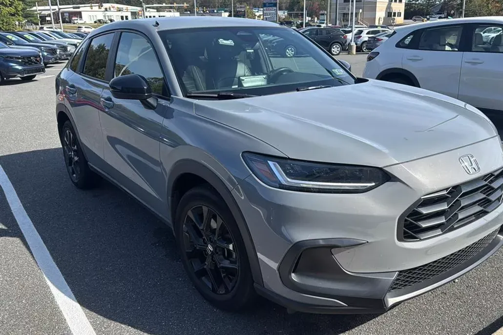 2025 Honda HR-V Sport photo 1