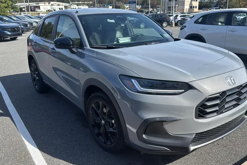2025 Honda HR-V Sport photo 1
