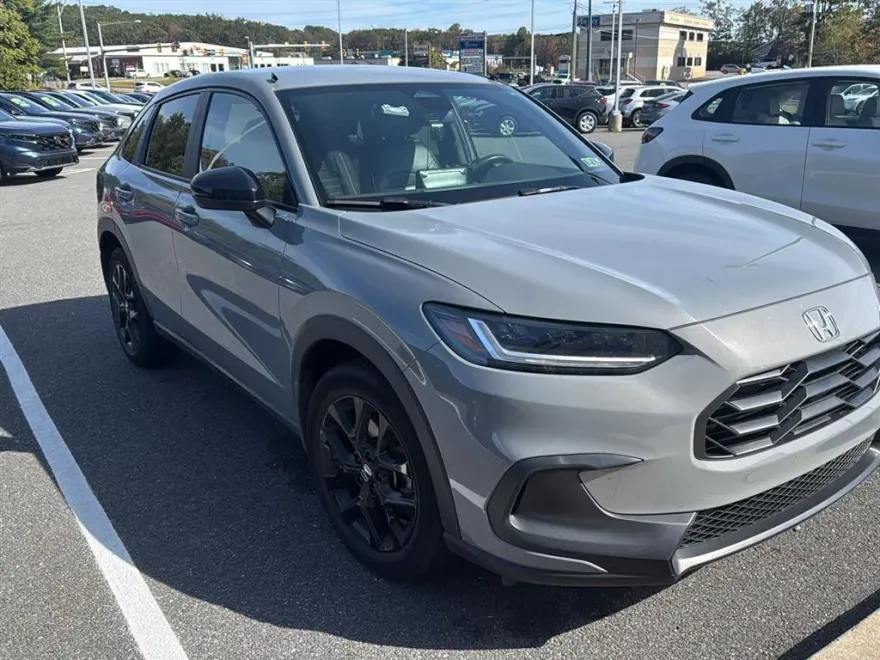 2025 Honda HR-V Sport photo 1