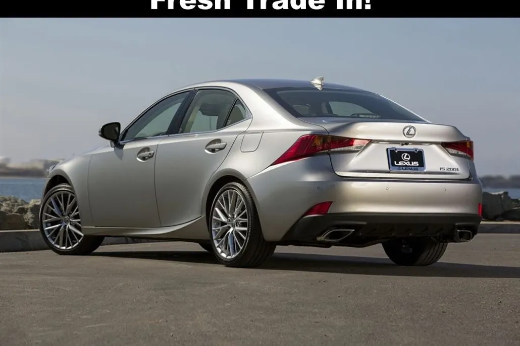 2018 Lexus IS 300 photo 1