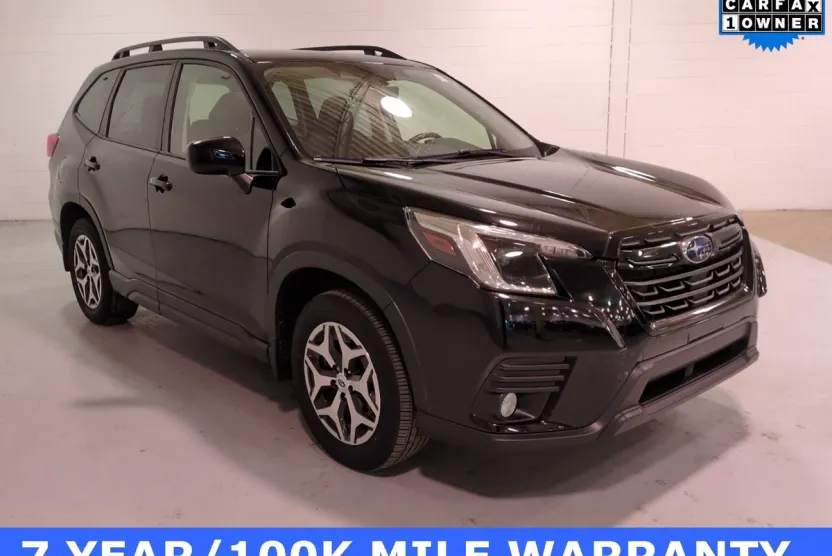2023 Subaru Forester Premium photo 1
