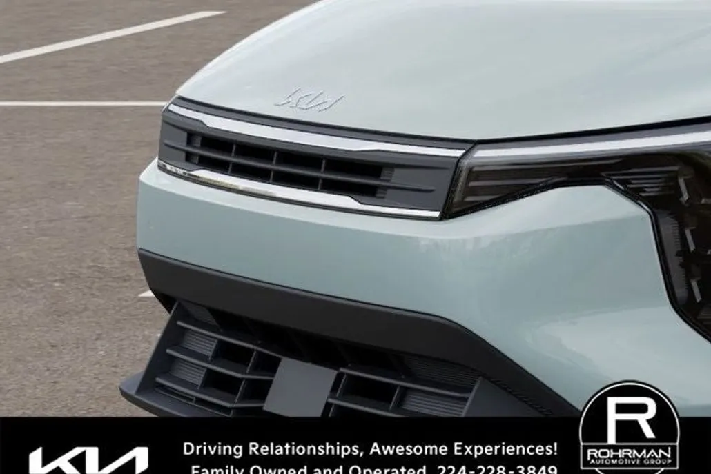 2025 Kia K4 LXS photo 1