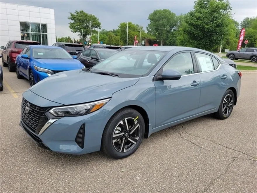 2025 Nissan Sentra SV photo 1