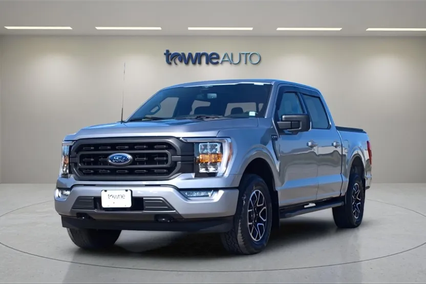 2023 Ford F-150 XLT photo 1