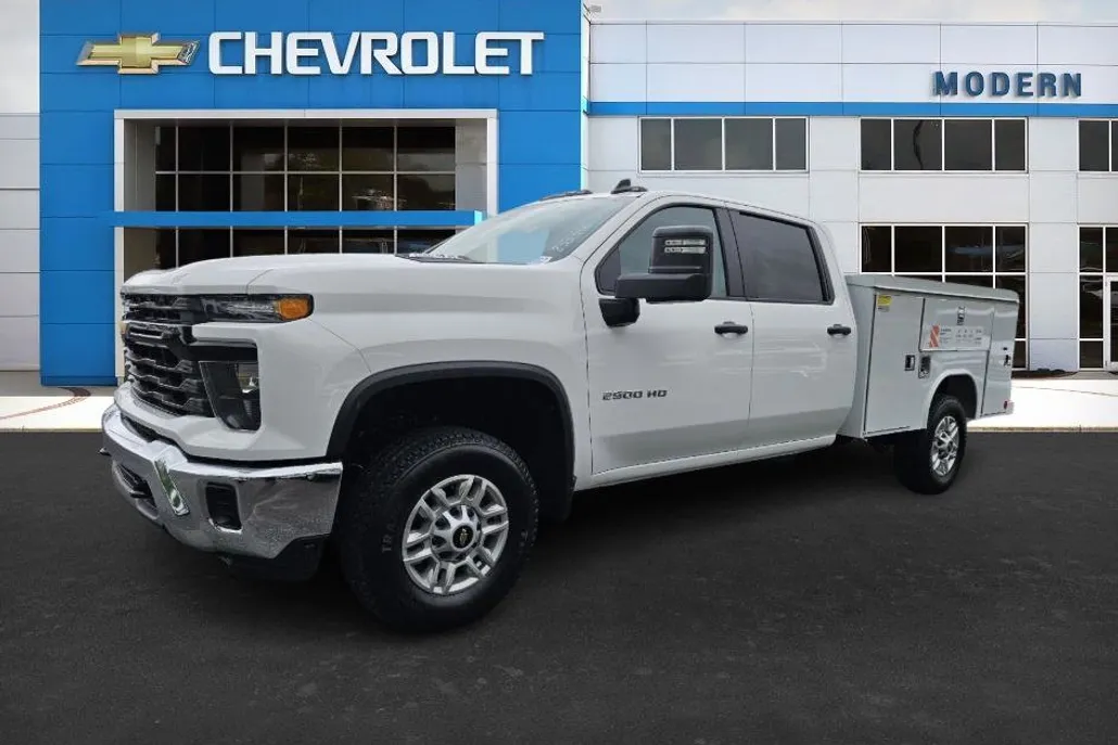 2025 Chevrolet Silverado 2500HD photo 1