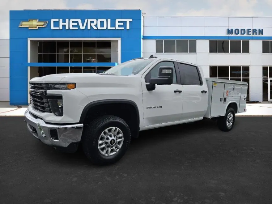 2025 Chevrolet Silverado 2500HD photo 1