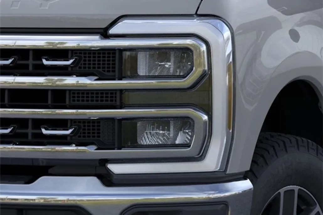 2026 Ford F-250 Lariat photo 1