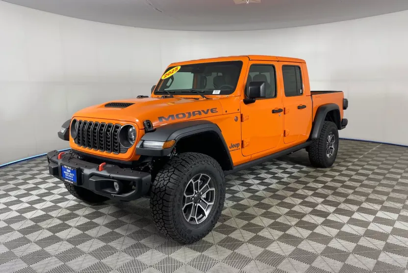 2025 Jeep Gladiator Mojave photo 1