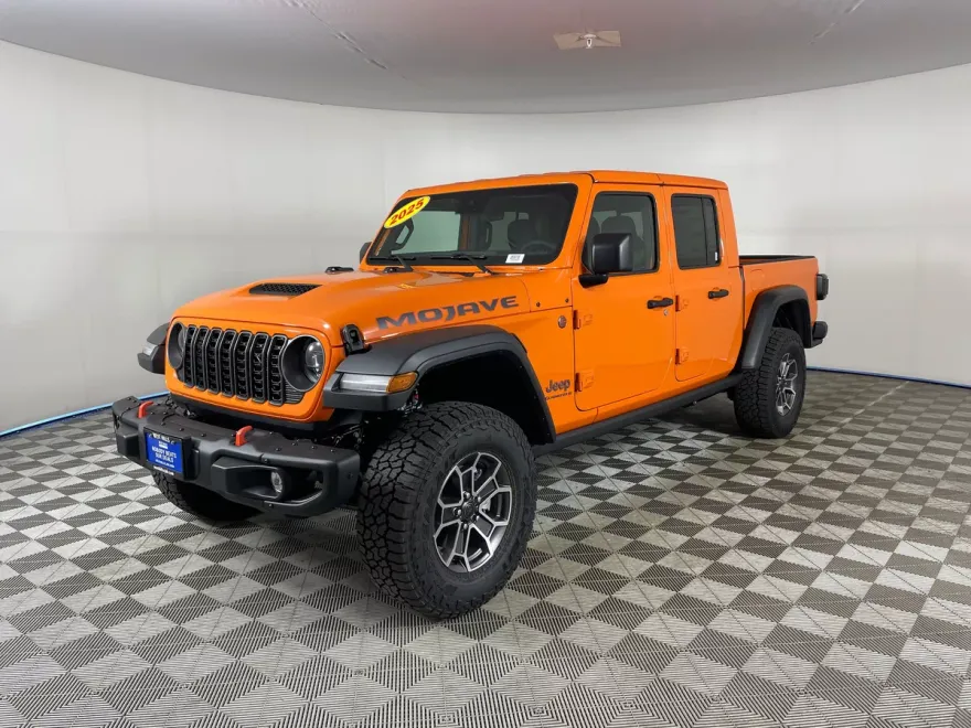 2025 Jeep Gladiator Mojave photo 1