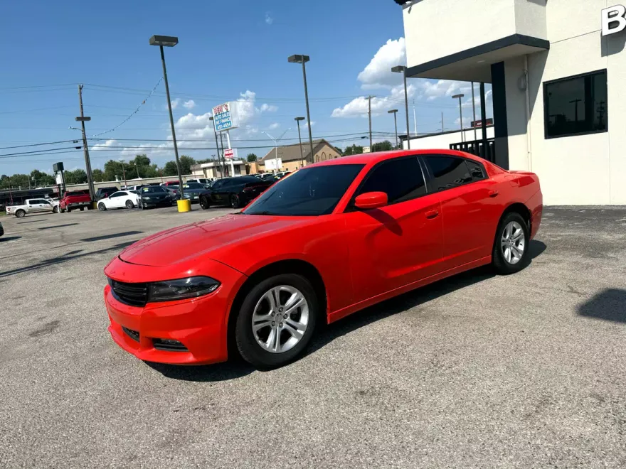 2021 Dodge Charger SXT photo 1
