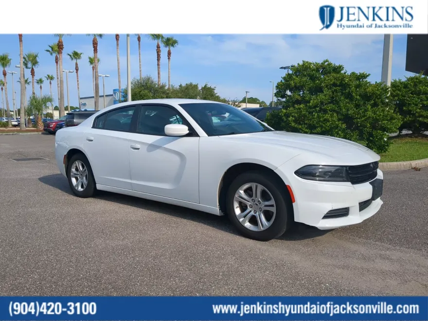 2022 Dodge Charger SXT photo 1