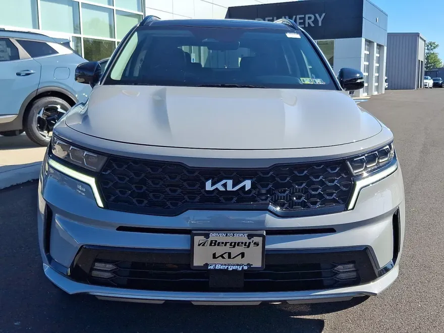 2022 Kia Sorento SX photo 1