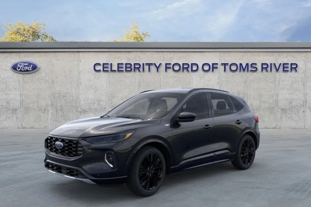 2023 Ford Escape ST-Line Elite photo 1