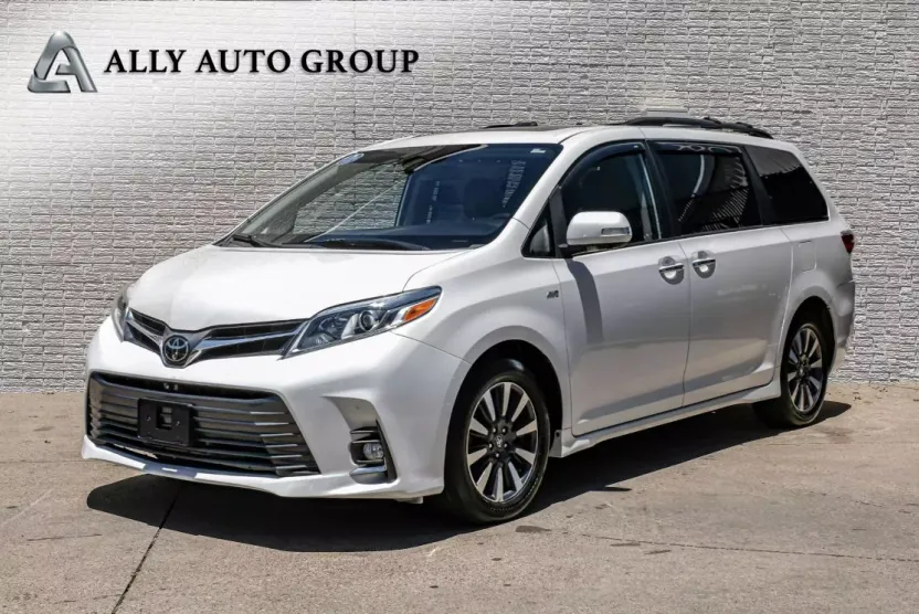 2020 Toyota Sienna Limited Premium photo 1