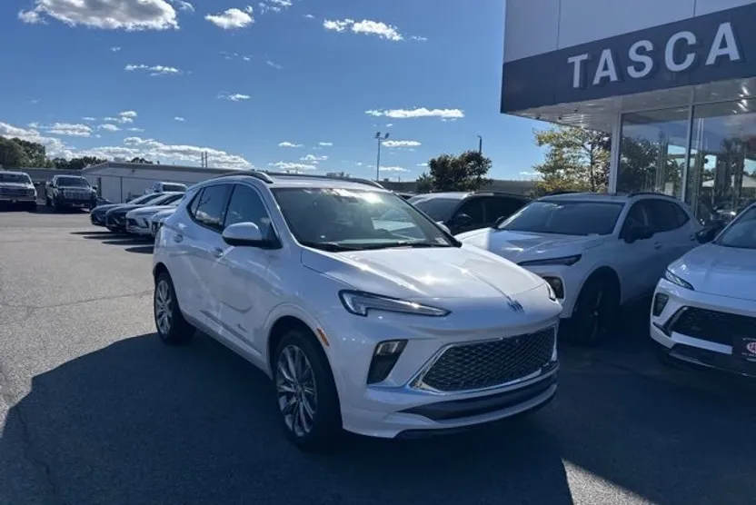 2026 Buick Encore GX Avenir photo 1
