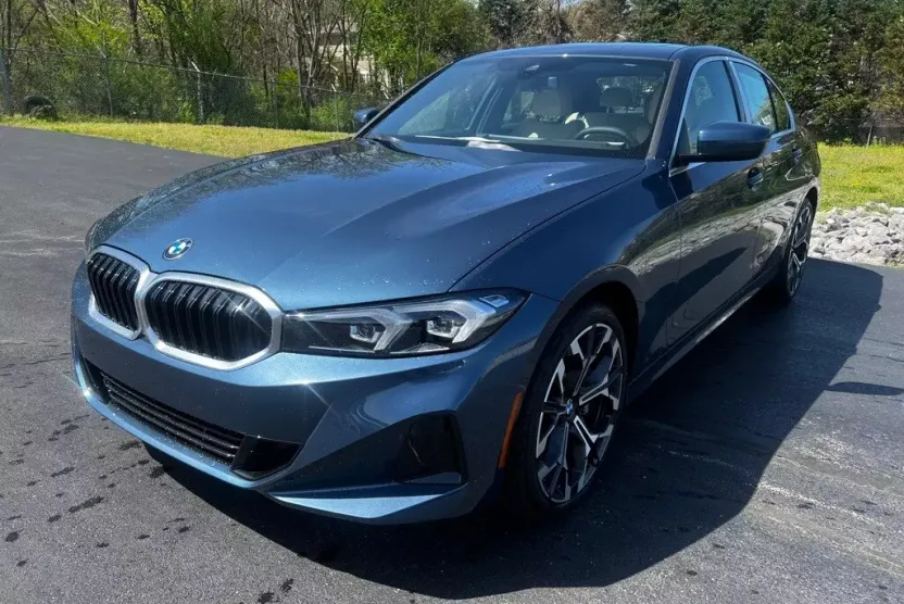 2025 Bmw 330i photo 1