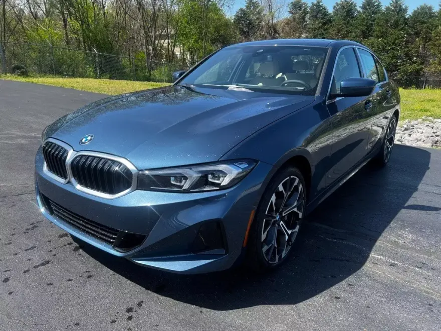 2025 Bmw 330i photo 1