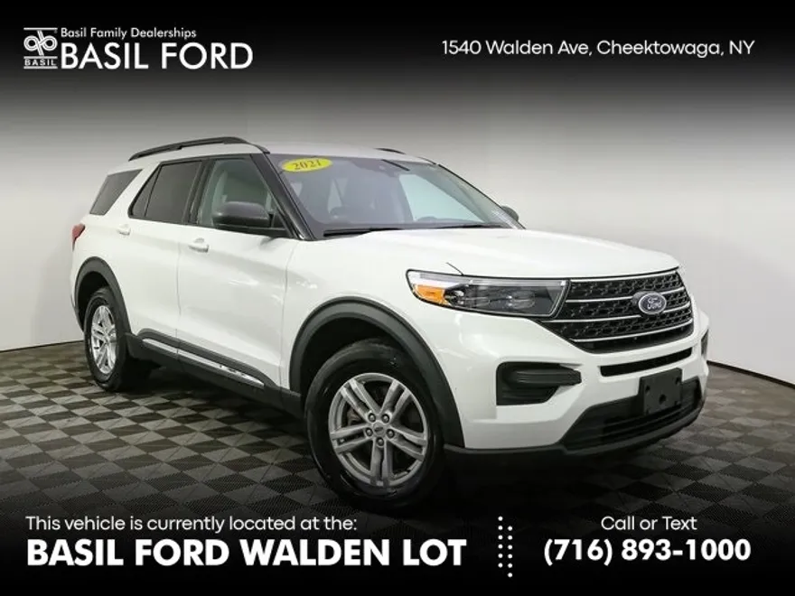 2021 Ford Explorer XLT photo 1