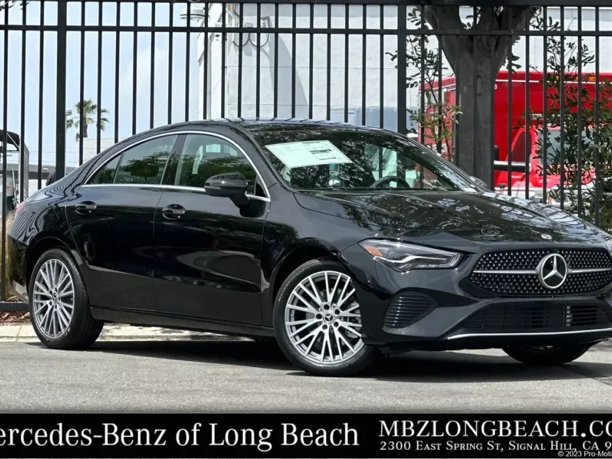 2025 Mercedes Benz CLA 250 4MATIC photo 1