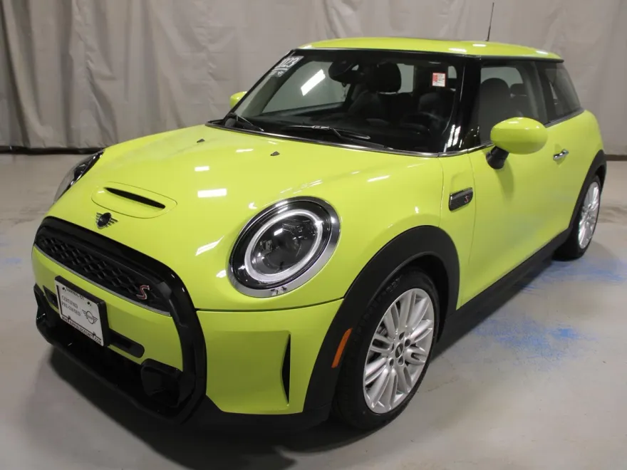 2023 Mini Cooper 2 Door Hardtop S photo 1