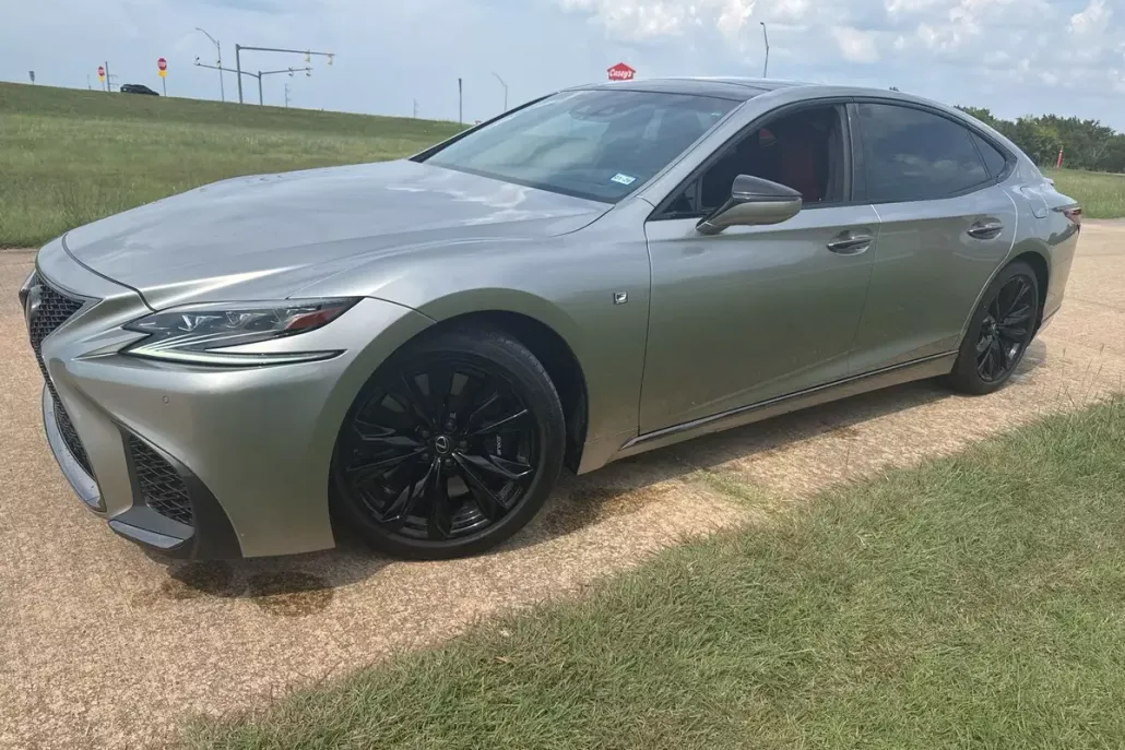 2019 Lexus LS 500 F SPORT photo 1