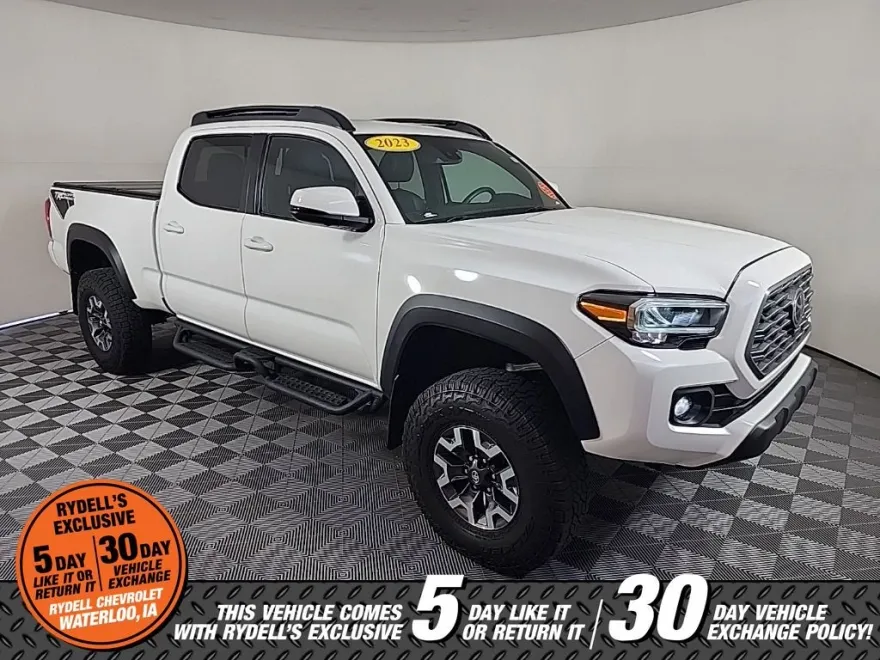 2023 Toyota Tacoma TRD Off-Road V6 photo 1