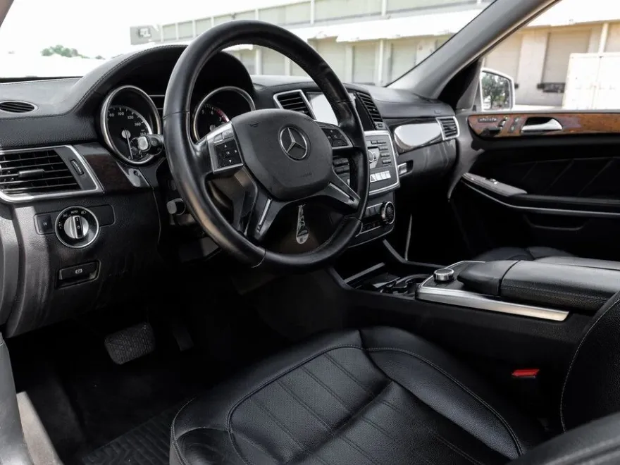 2014 Mercedes Benz GL 450 photo 1