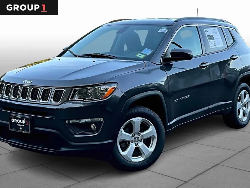 2019 Jeep Compass Latitude photo 1