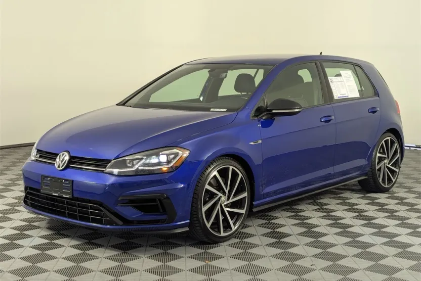 2018 Volkswagen Golf R 4Motion photo 1
