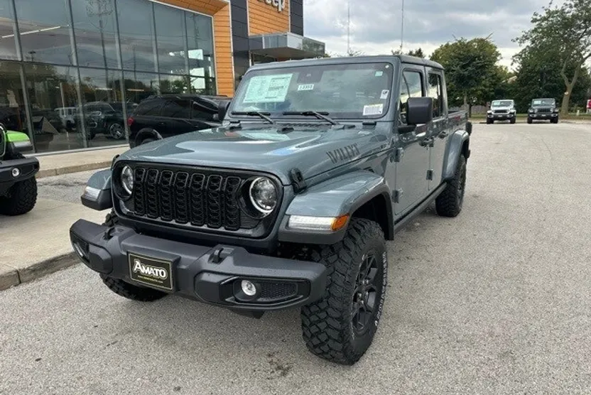 2025 Jeep Gladiator Willys photo 1
