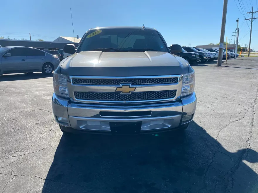 2012 Chevrolet Silverado 1500 LT photo 1