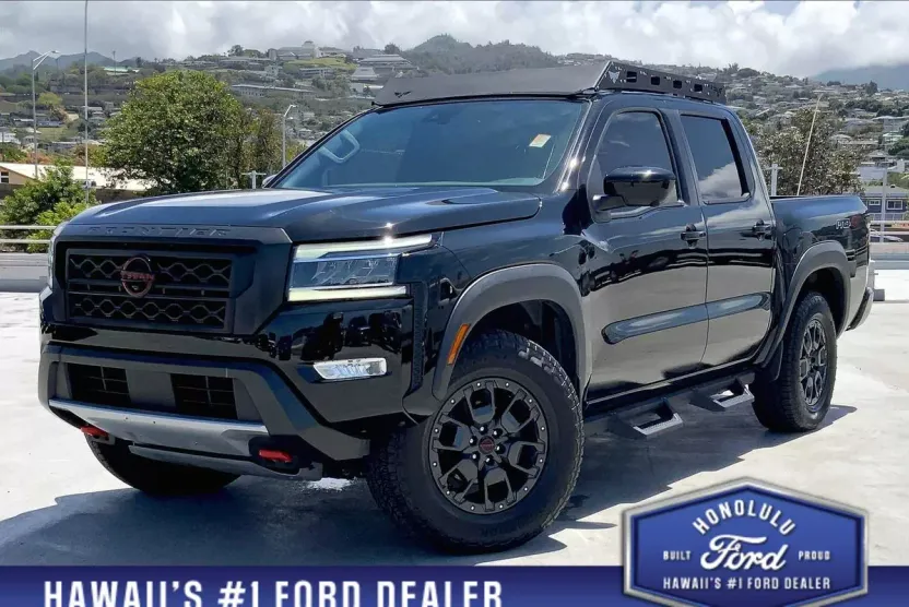 2023 Nissan Frontier PRO-4X photo 1