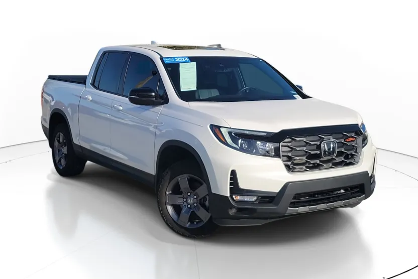 2024 Honda Ridgeline TrailSport photo 1