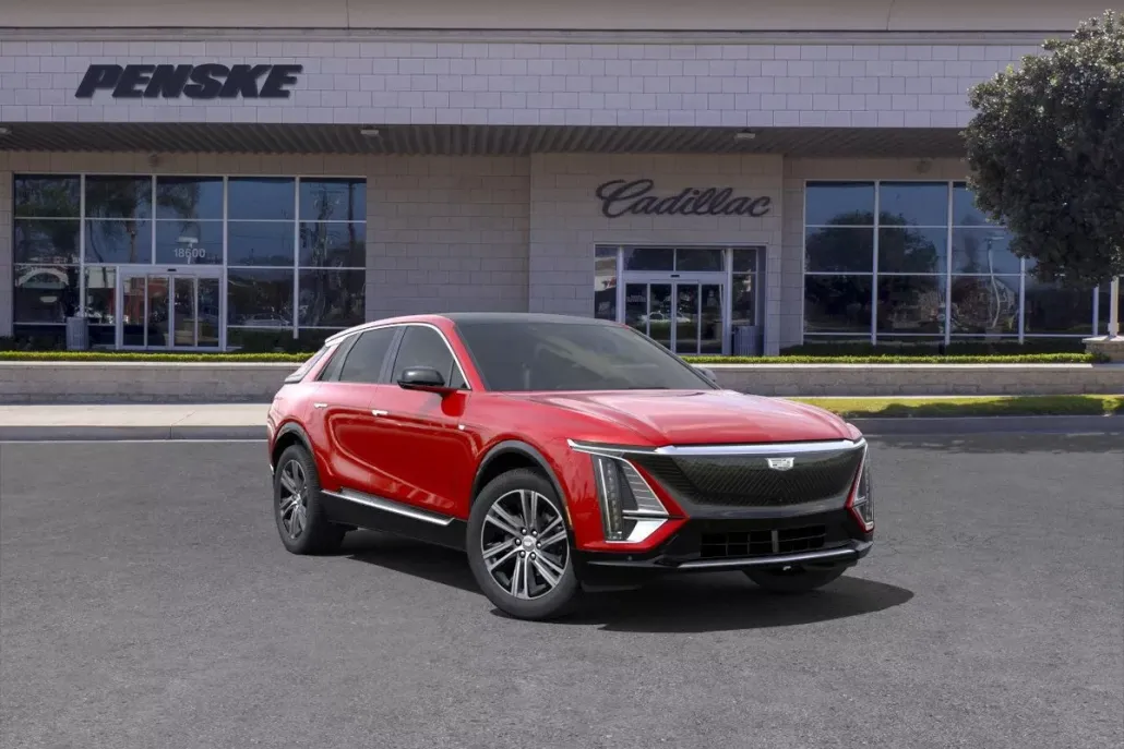 2025 Cadillac Lyriq Luxury photo 1