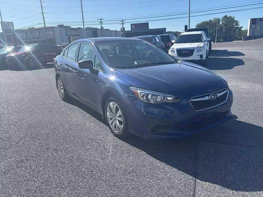 2017 Subaru Impreza 2.0i photo 1
