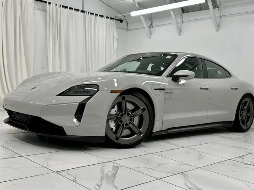 2025 Porsche Taycan Turbo photo 1