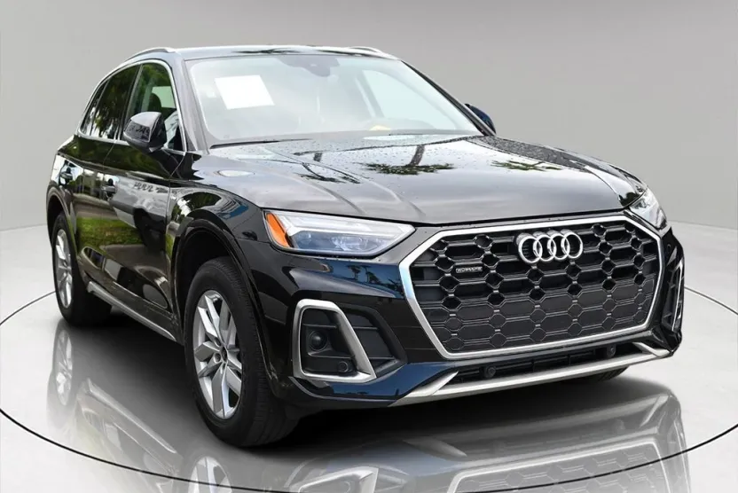 2023 Audi Q5 45 S line Premium photo 1