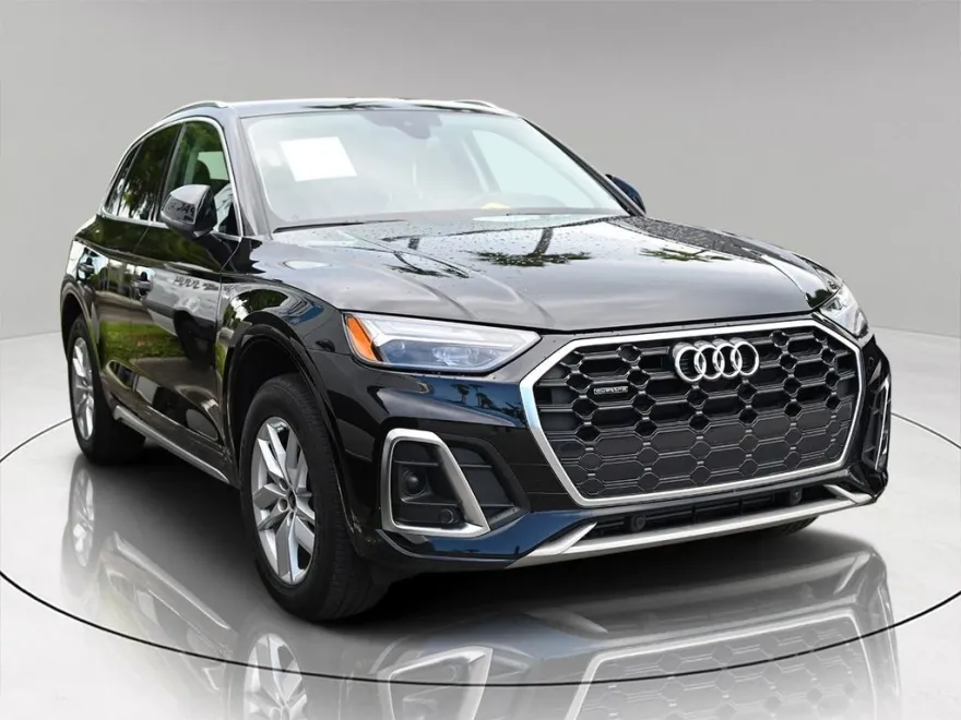 2023 Audi Q5 45 S line Premium photo 1