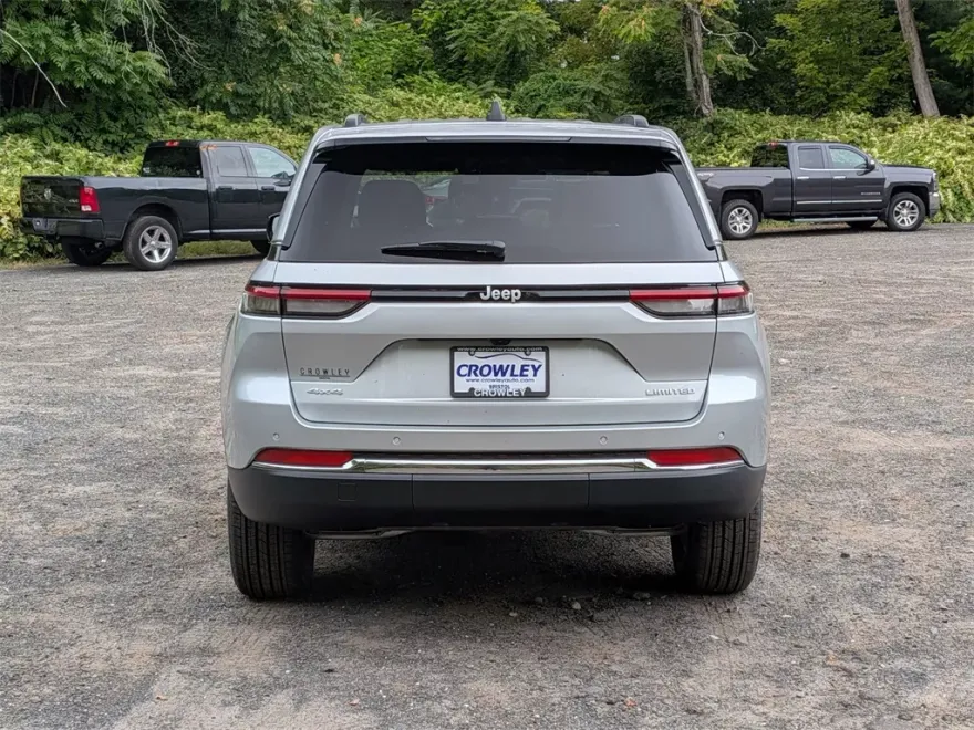 2025 Jeep Grand Cherokee Limited photo 1