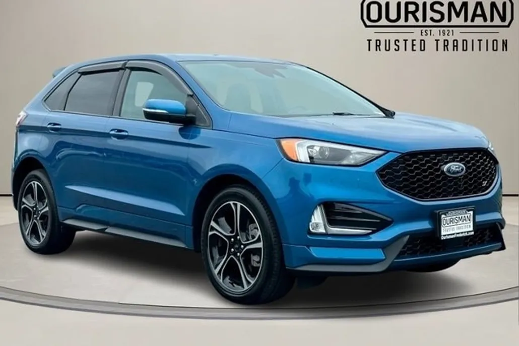 2021 Ford Edge ST photo 1