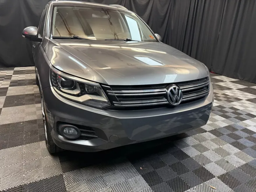 2016 Volkswagen Tiguan SE photo 1