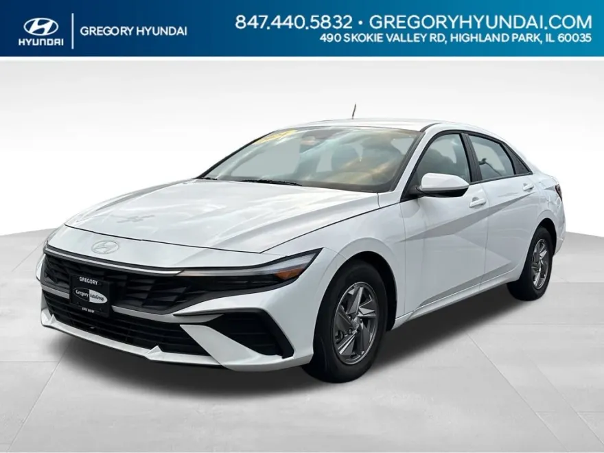 2024 Hyundai Elantra SE photo 1