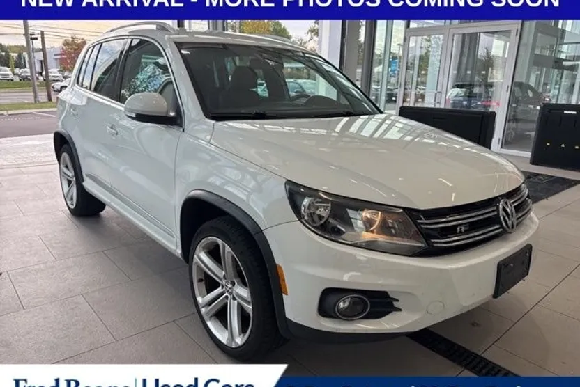 2016 Volkswagen Tiguan R-Line photo 1
