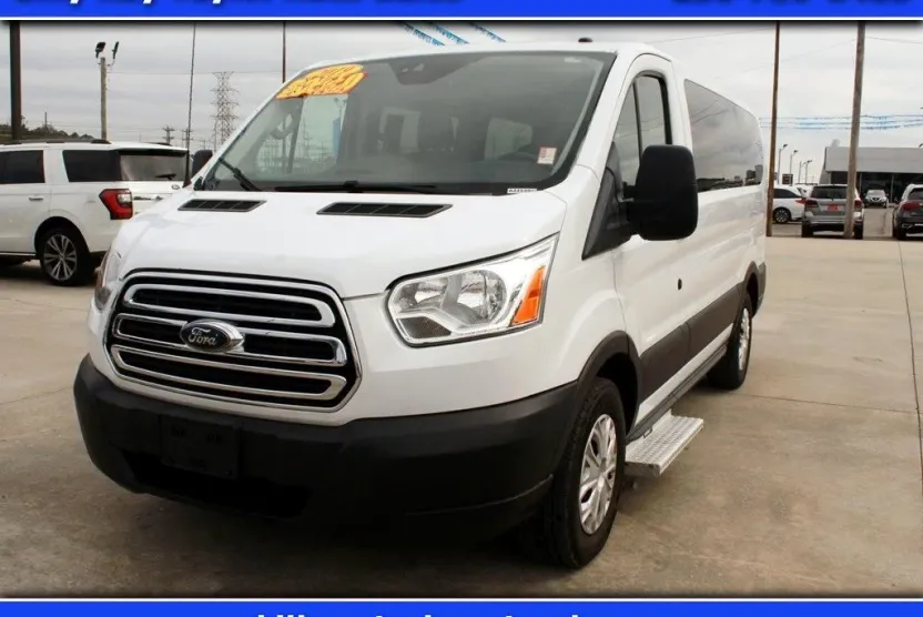 2019 Ford Transit Passenger photo 1