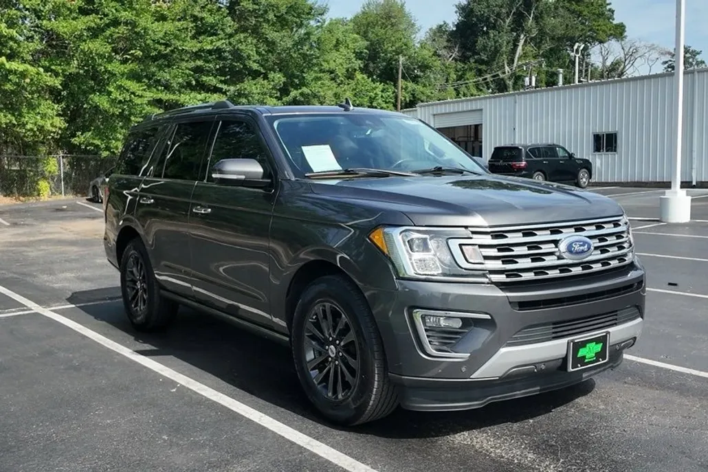2021 Ford Expedition Limited photo 1