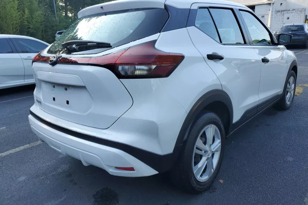2024 Nissan Kicks S photo 1