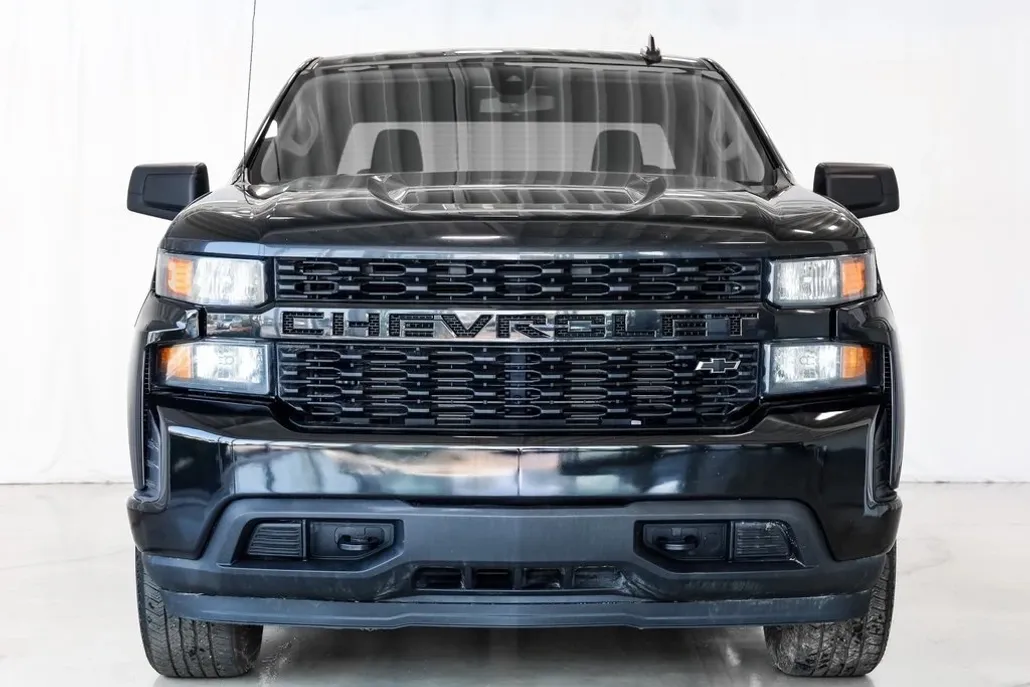 2022 Chevrolet Silverado 1500 Custom photo 1