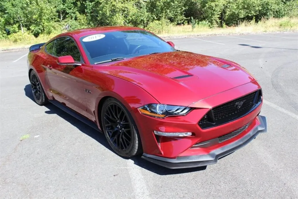 2019 Ford Mustang GT Premium photo 1